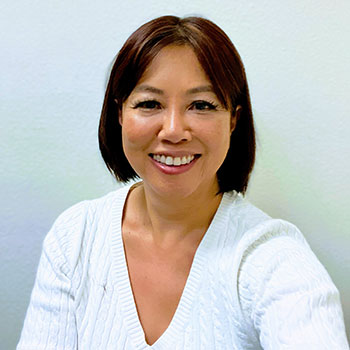 Dr. Kelly Quach, DC provides chiropractic care in Cupertino