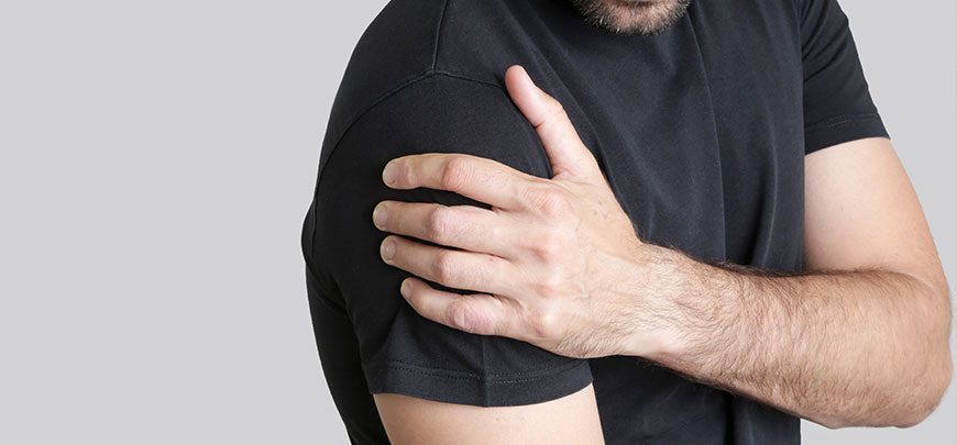 patient needing frozen shoulder treatment in Cupertino